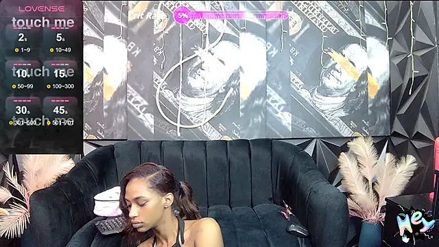 Lilmisbaddyxxx online show from November 2025 04:54:01 PM