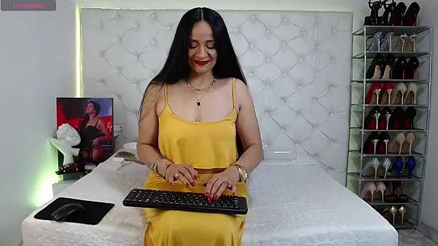 yury m2  online show from October 2025 02:45:01 AM