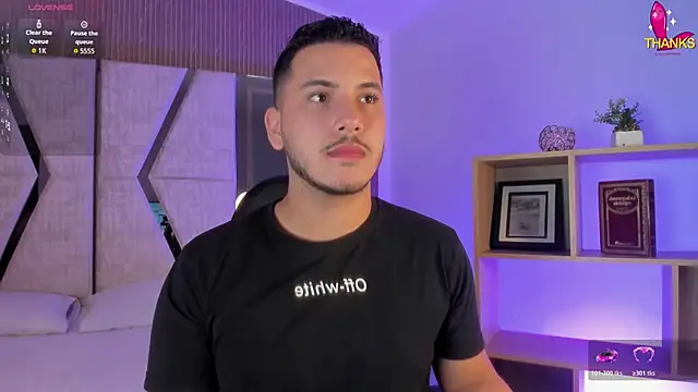 Snapshot of Axel_grey_ chatting on June 2026 12:39:02 PM Axel grey online show from June 2026 12:39:02 PM