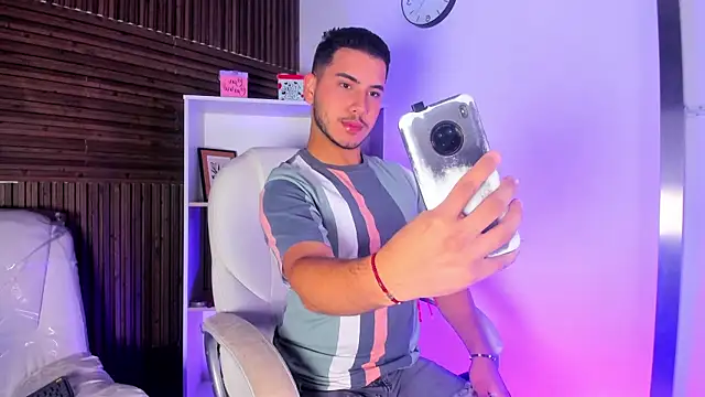 Axel grey  online show from November 2025 12:27:02 PM