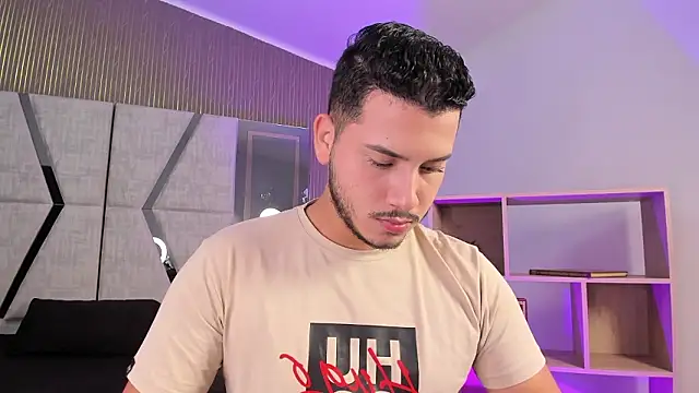 Axel grey  online show from February 2026 01:00:02 PM