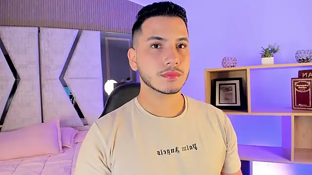 Snapshot of Axel_grey_ chatting on June 2026 12:44:01 PM Axel grey online show from June 2026 12:44:01 PM