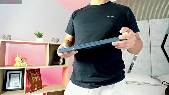 Axel grey  online show from April 2026 12:45:02 PM