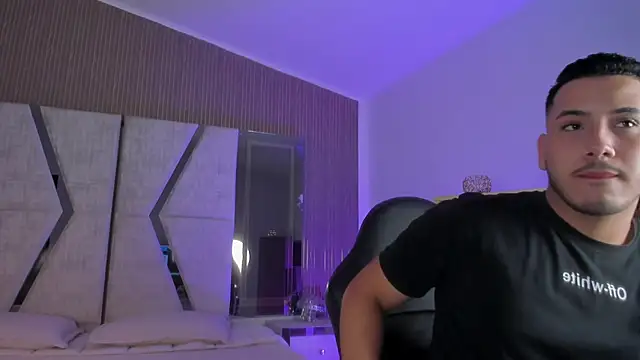 Axel grey  online show from May 2026 12:36:01 PM