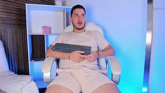 Axel grey  online show from October 2025 12:26:02 PM