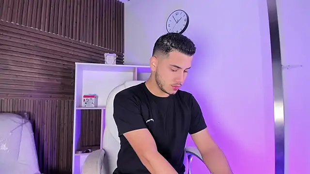 Axel grey  online show from October 2025 12:15:02 PM