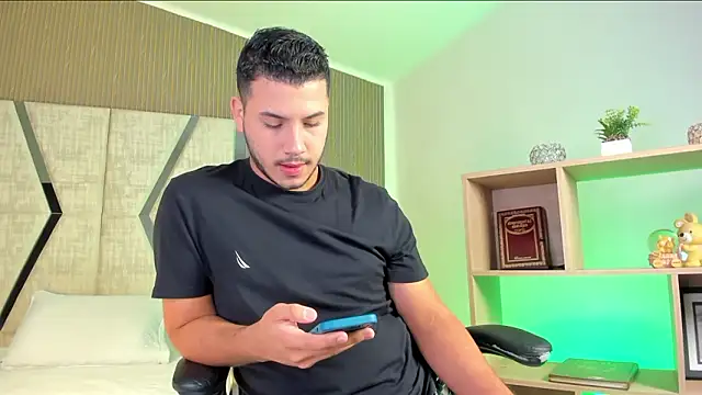 Axel grey  online show from March 2026 12:37:02 PM