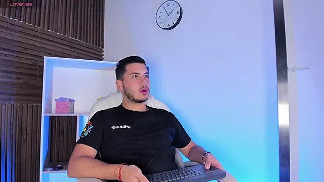 Axel grey  online show from November 2025 12:31:02 PM