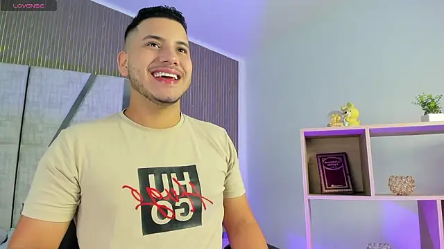 Axel grey  online show from March 2026 12:32:01 PM