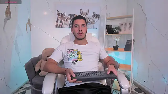 Axel grey  online show from November 2025 12:32:02 PM