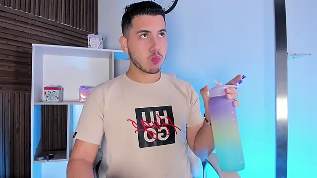 Axel grey  online show from October 2025 12:15:01 PM