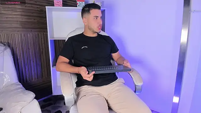 Axel grey  online show from November 2025 12:20:01 PM