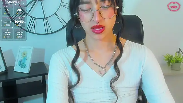 Snapshot of _Amatista_Fire chatting on November 2025 02:53:01 PM Amatista Fire online show from November 2025 02:53:01 PM