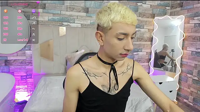 CYRUS TAY online show from May 2026 12:03:02 PM