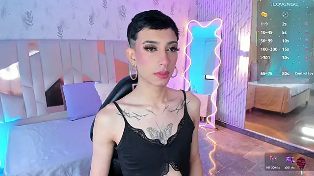 CYRUS TAY online show from June 2026 08:03:01 PM