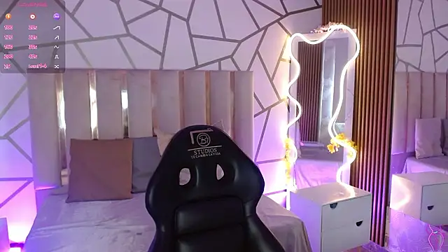 CYRUS TAY online show from March 2026 02:22:02 PM