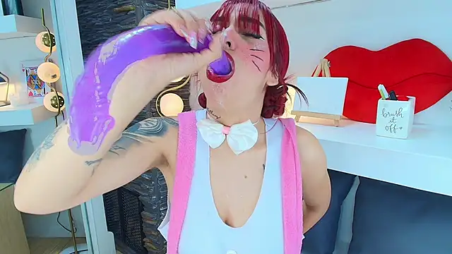 miss   abigail online show from October 2025 06:10:02 PM