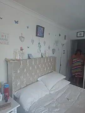 Angeldelightt online show from October 2025 11:44:01 AM