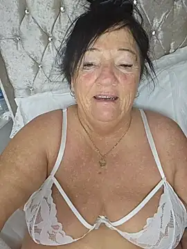 Angeldelightt online show from November 2025 02:09:01 PM