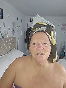 Angeldelightt online show from November 2025 01:43:01 PM