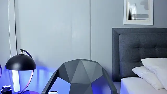 Tylerffoxx online show from February 2026 09:36:01 PM