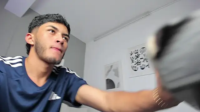 Tylerffoxx online show from March 2026 09:31:02 PM