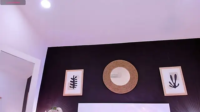 Tylerffoxx online show from October 2025 04:25:01 AM