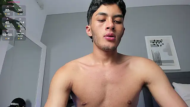 Tylerffoxx online show from February 2026 08:26:01 PM