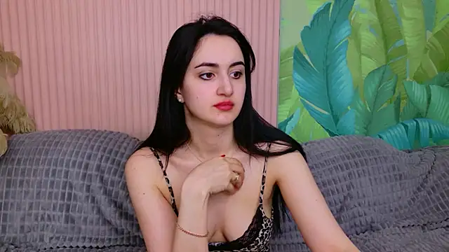 Elizabeth Meyer online show from April 2026 05:32:01 AM