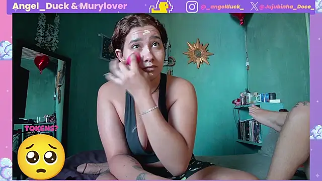 Angel Duck online show from April 2026 06:02:01 PM