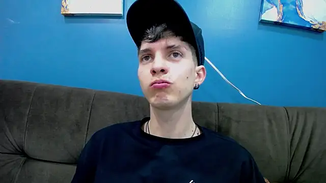 Jheampiiero online show from November 2025 12:38:02 PM