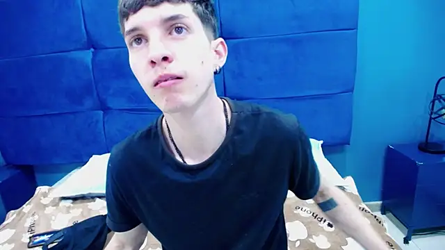 Jheampiiero online show from September 2025 01:49:02 PM