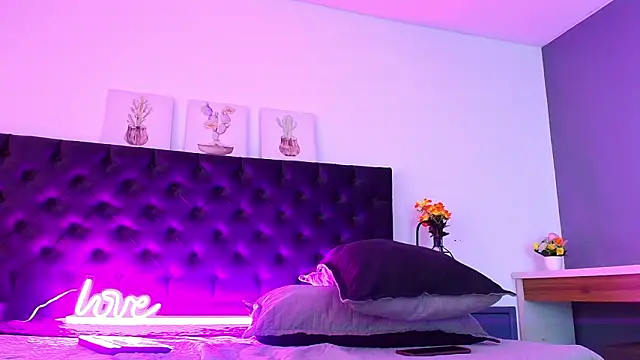 Jheampiiero online show from March 2026 08:26:02 PM