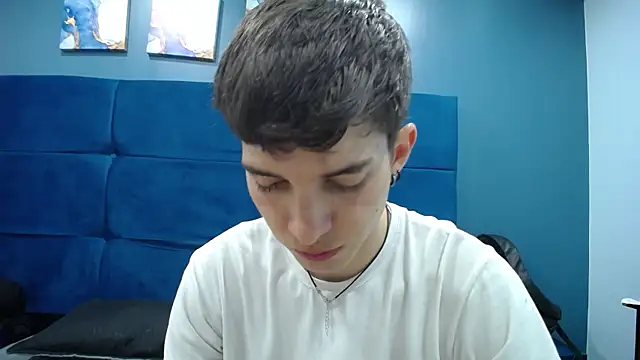 Jheampiiero online show from October 2025 12:37:02 PM