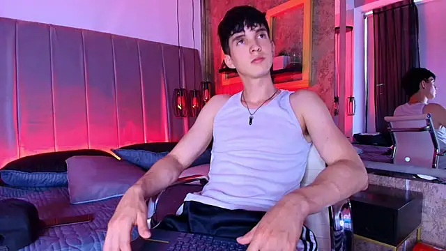 Jheampiiero online show from May 2026 10:13:02 PM