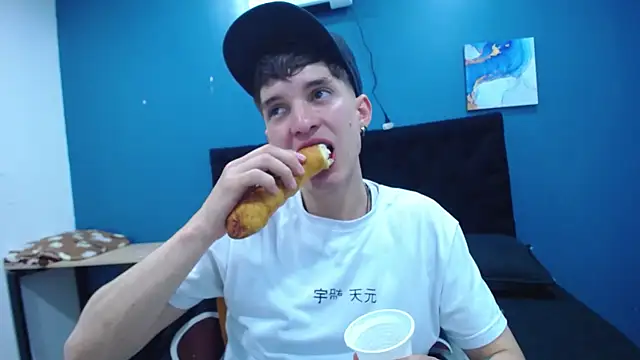 Jheampiiero online show from November 2025 01:58:02 PM