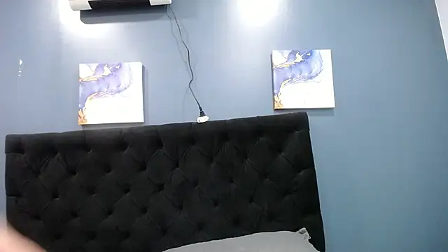 Jheampiiero online show from November 2025 01:37:02 PM