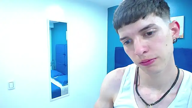 Jheampiiero online show from September 2025 01:54:01 PM