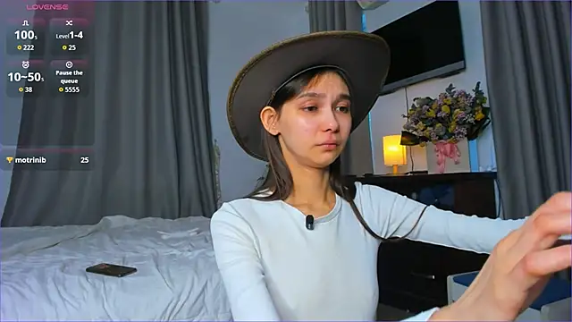 Amy Loveme online show from November 2025 04:06:01 AM