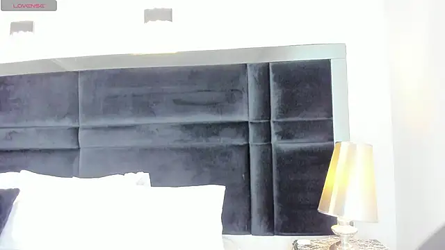 CarolineLee  online show from March 2026 10:32:02 PM