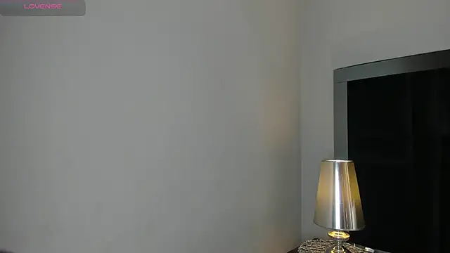 CarolineLee  online show from February 2026 10:34:01 PM