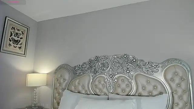 CarolineLee  online show from January 2026 10:35:02 PM