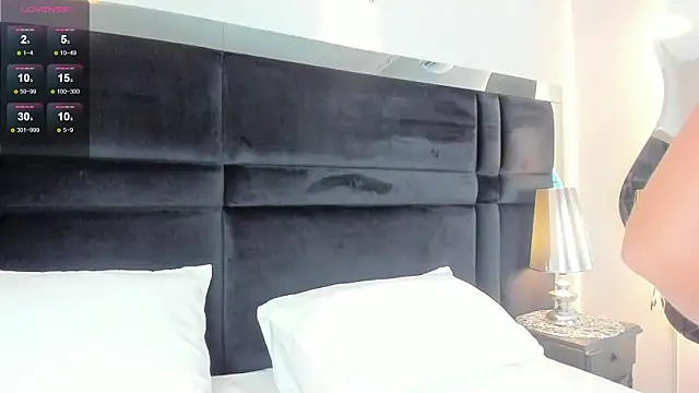 CarolineLee  online show from March 2026 10:45:01 PM