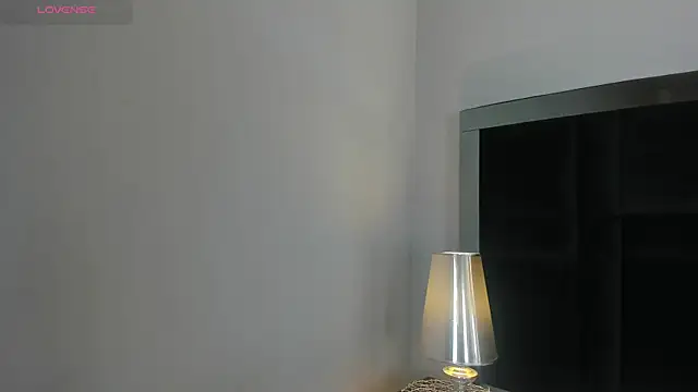 CarolineLee  online show from March 2026 10:40:01 PM