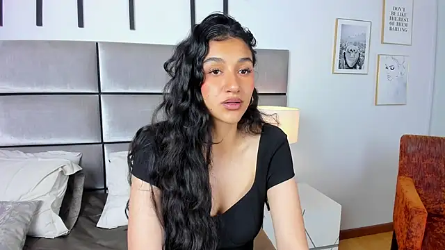 ValentiinaCruz online show from November 2025 10:25:02 PM