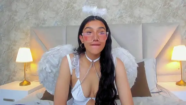 ValentiinaCruz online show from October 2025 10:06:01 PM