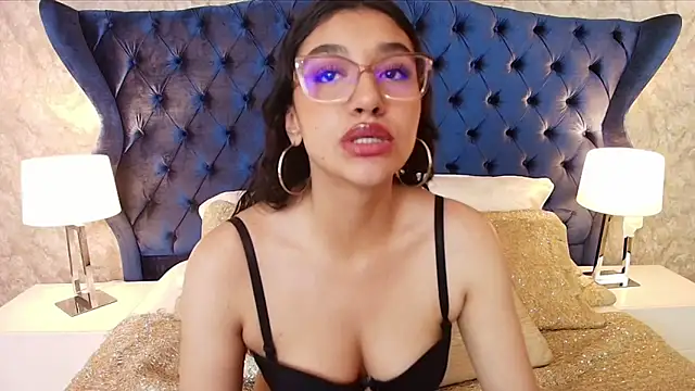 ValentiinaCruz online show from February 2026 09:15:01 PM