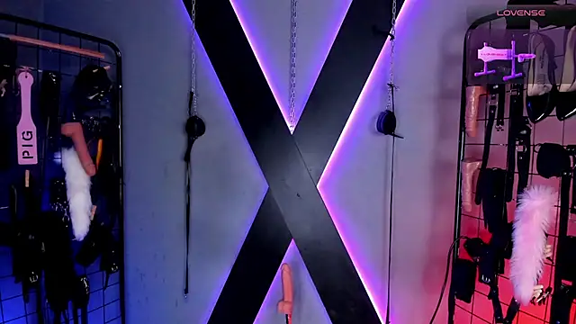 VictoryaLiah BDSM online show from February 2026 10:57:01 AM