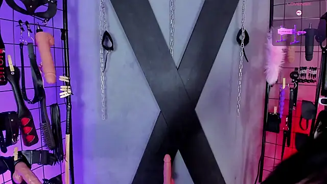 VictoryaLiah BDSM online show from November 2025 11:03:02 AM