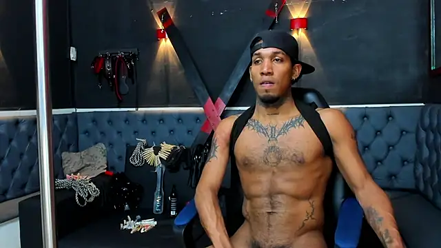 Snapshot of DIEGO_WICKED chatting on October 2025 04:00:02 AM DIEGO WICKED online show from October 2025 04:00:02 AM